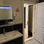 Apartahotel Lena Flats