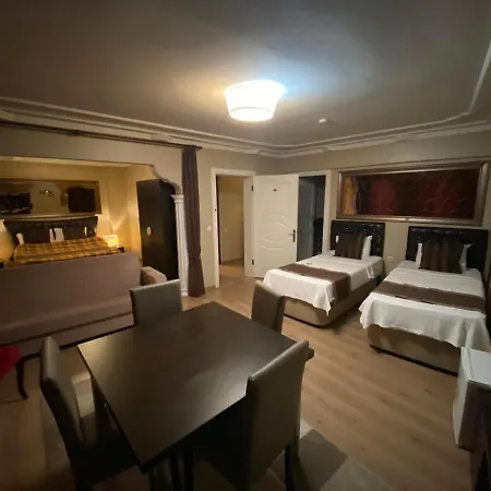 Lena Flats Aparthotel 4*