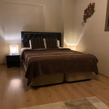 Lejlighedshotel Lena Flats 4*