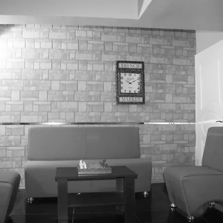 Lena Flats Aparthotel 4*