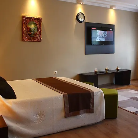 Aparthotel Lena Flats