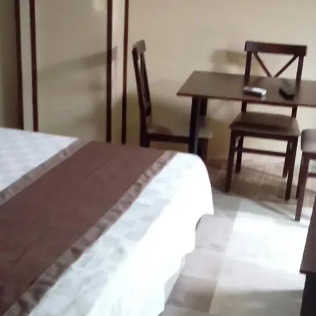 Lena Flats Aparthotel