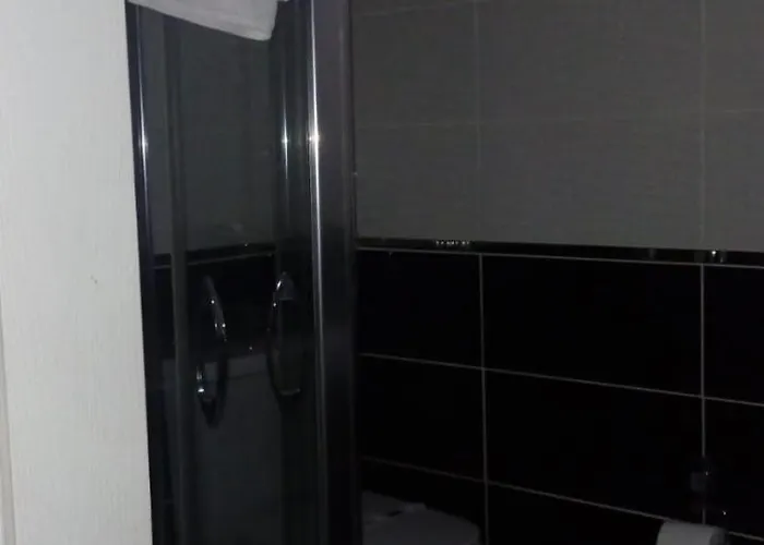 아파트호텔 Lena Flats 부루사